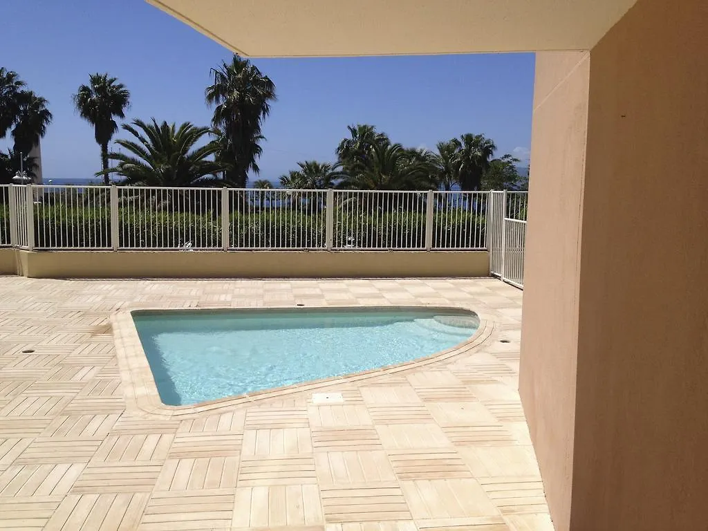 Apartment Appartement St Raphael Saint-Raphael