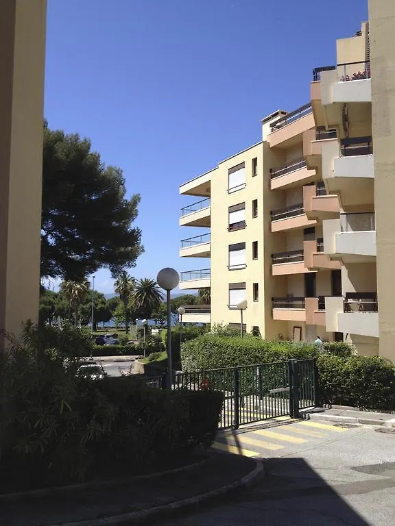 Appartement St Raphael Сен-Рафаэль 0*,